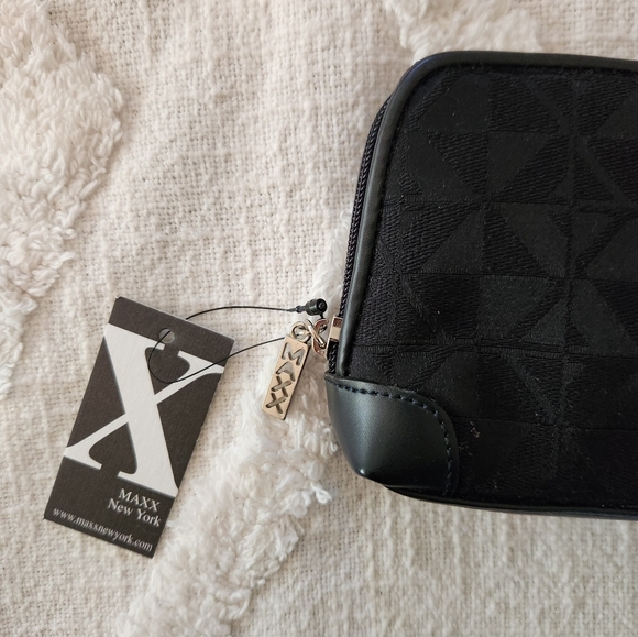 New Maxx New York Signature Black Leather Purse + Coin Purse - Picture 16 of 16